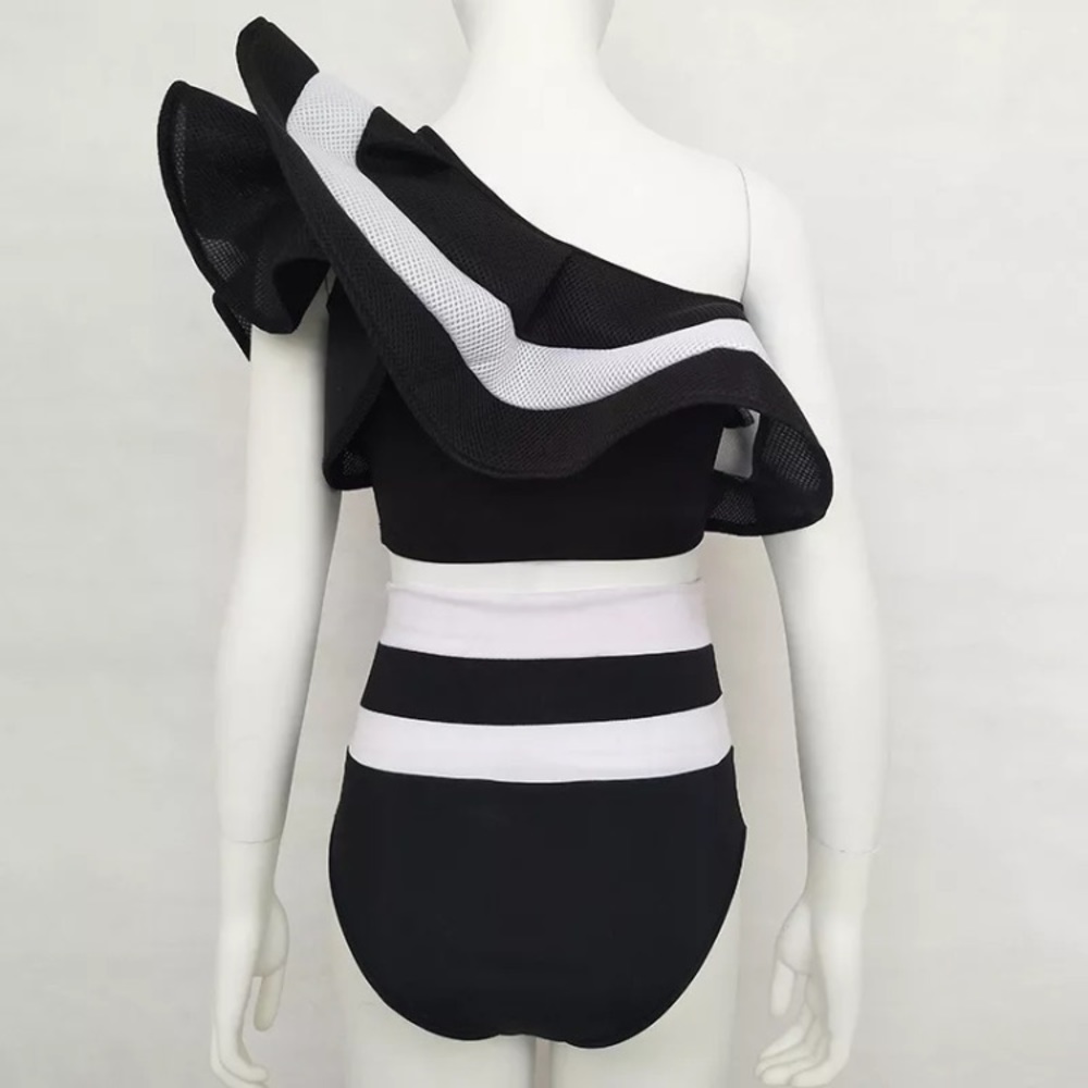 LAST 1 🌺NEW ITEM! OFF SHOULDER SWIMSUIT SET - Picture 6 of 8